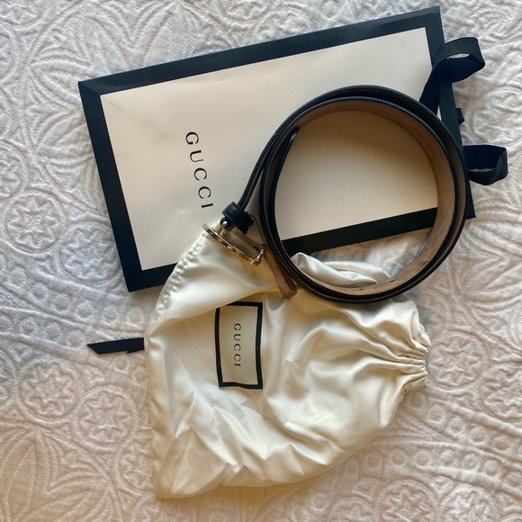 Gucci leather belt with interlocking G buckle